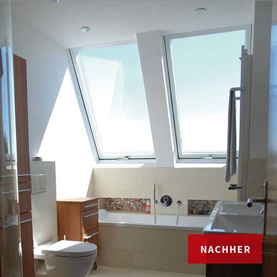 Ein neu renoviertes Badezimmer mit zwei großen Dachfenstern. Unten rechts ist in ein Feld mit der Aufschrift "Nachher".